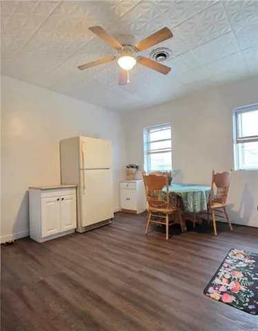 a view of a car garage