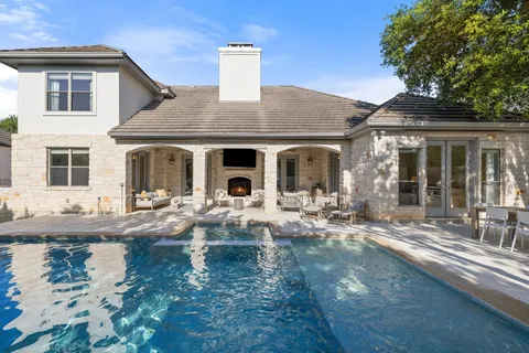 $1,399,000 | 22 Autumn Oaks Drive, Austin, TX 78738