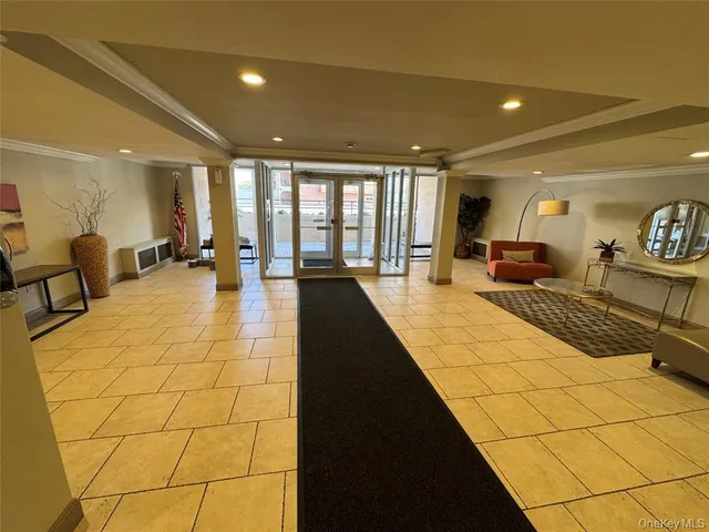 $2,450 | 750 Shore Road, Unit 4D, Long Beach, NY 11561