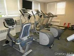 $2,450 | 750 Shore Road, Unit 4D, Long Beach, NY 11561