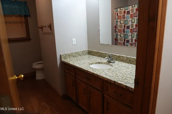 $527,650 | 1074 Midway Odom Road, Forest, MS 39074