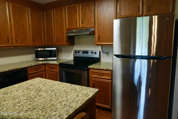 $527,650 | 1074 Midway Odom Road, Forest, MS 39074