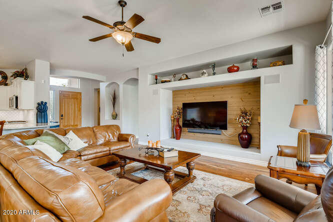 13355 West Coronado Road Goodyear, AZ 85395 - Photo 10 of 28 Great Room