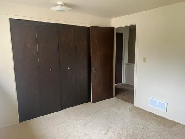 $169,900 | 143 Sheffield Drive, Saline, MI 48176
