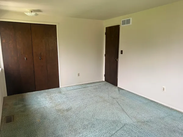 $169,900 | 143 Sheffield Drive, Saline, MI 48176