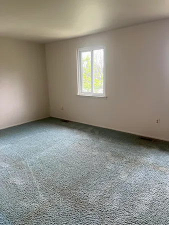 $169,900 | 143 Sheffield Drive, Saline, MI 48176