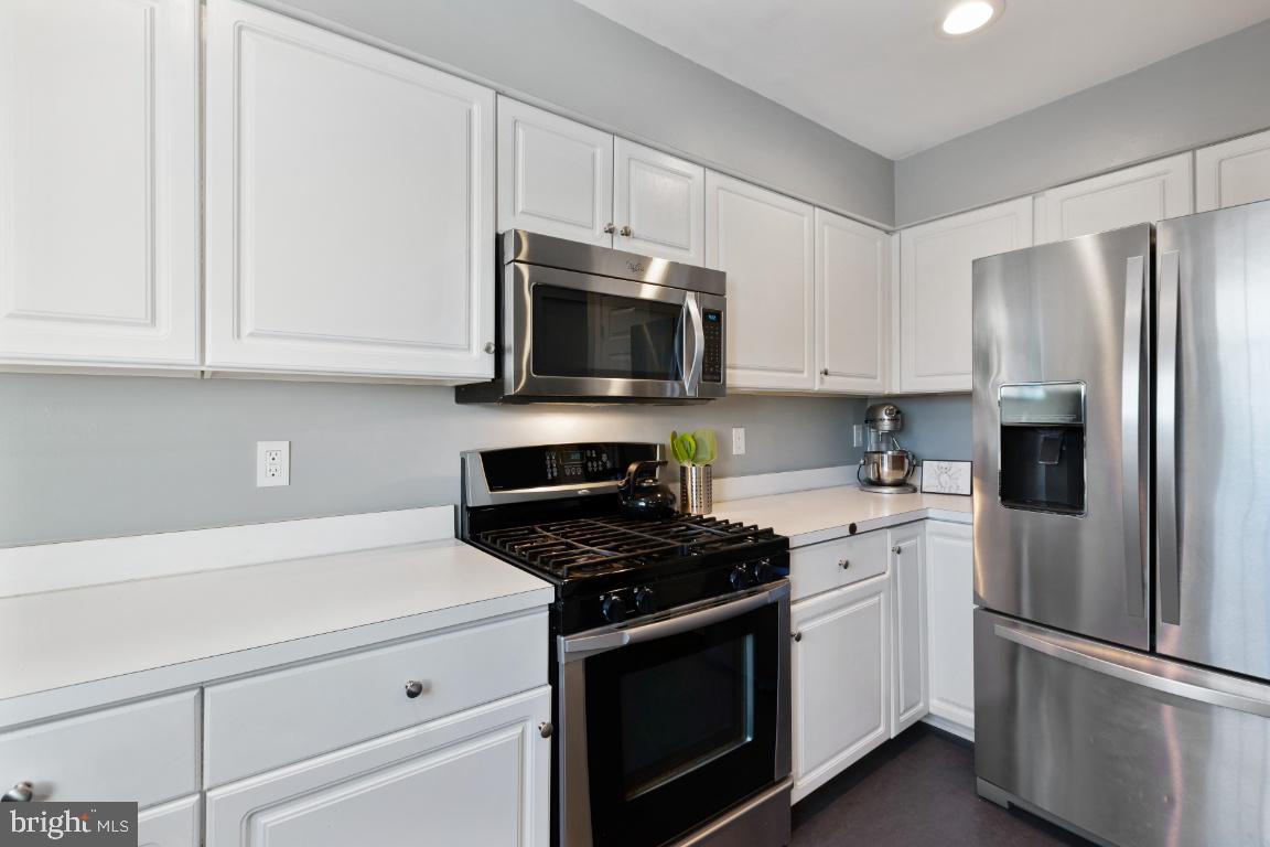 142 Connery Terrace Southwest Leesburg, VA 20175 - Photo 13 of 37