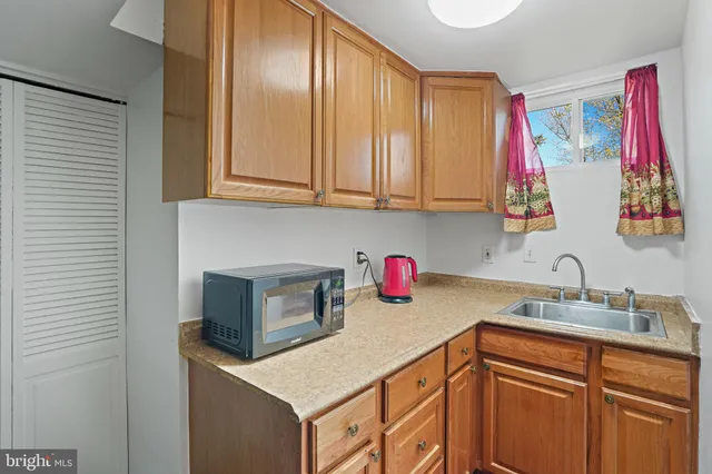 $448,000 | 7531 Dover Lane, Hyattsville, MD 20784