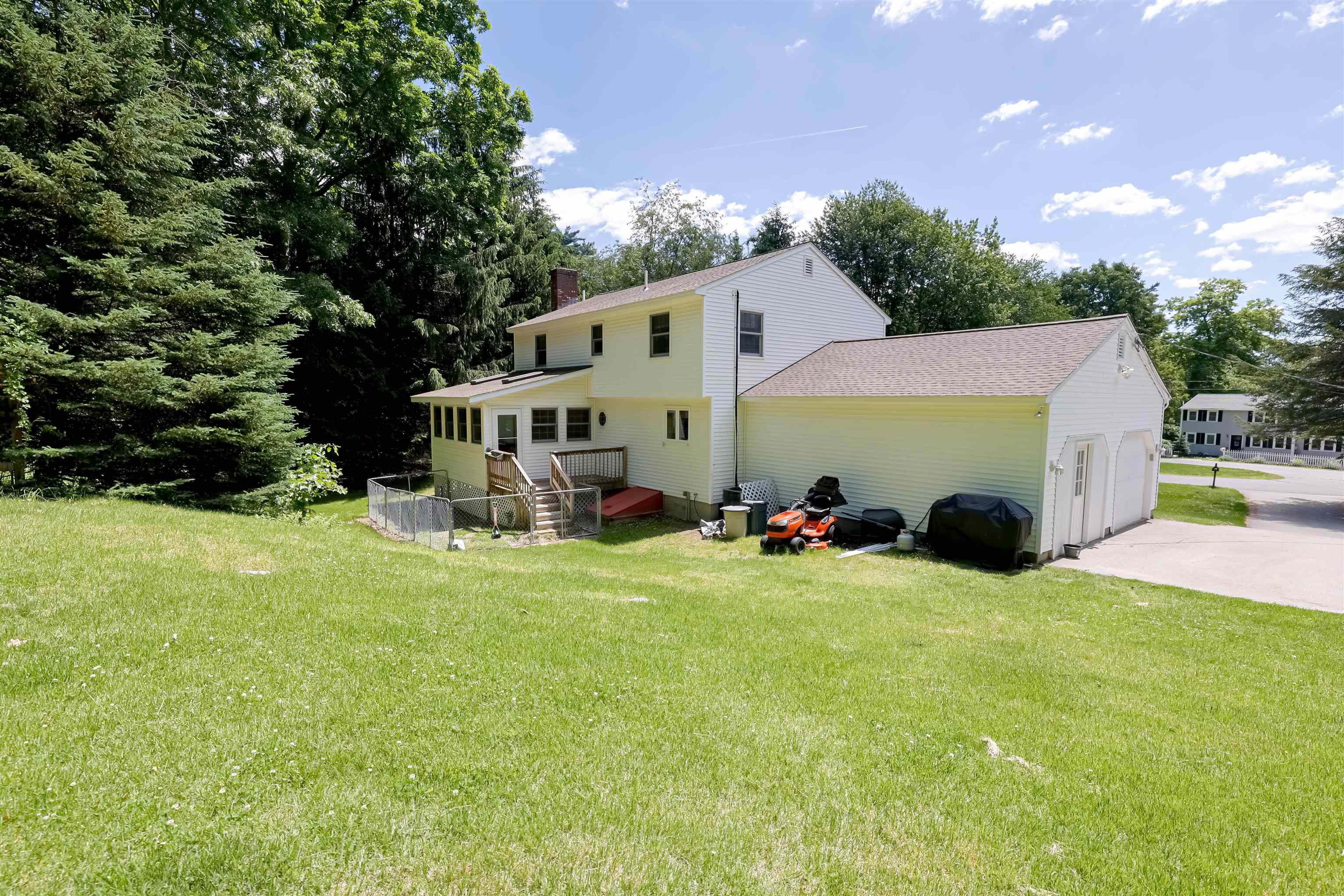 34 Cabot Road Merrimack, NH 03054 - Photo 29 of 35 Gallery Image 29
