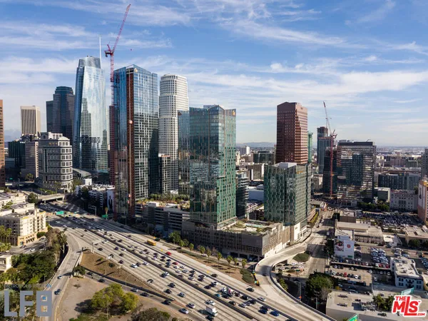 $3,100 | 889 Francisco Street, Unit 3002, Los Angeles, CA 90017
