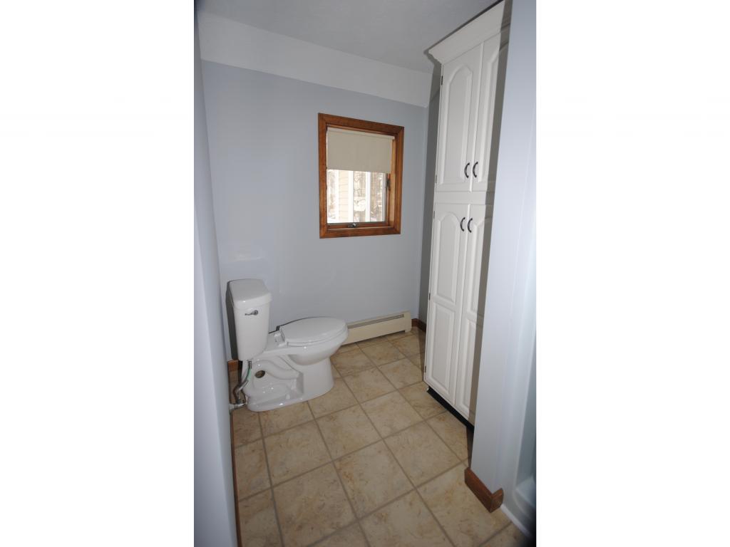 24 Lindsay Road Hooksett, NH 03106 - Photo 11 of 18
