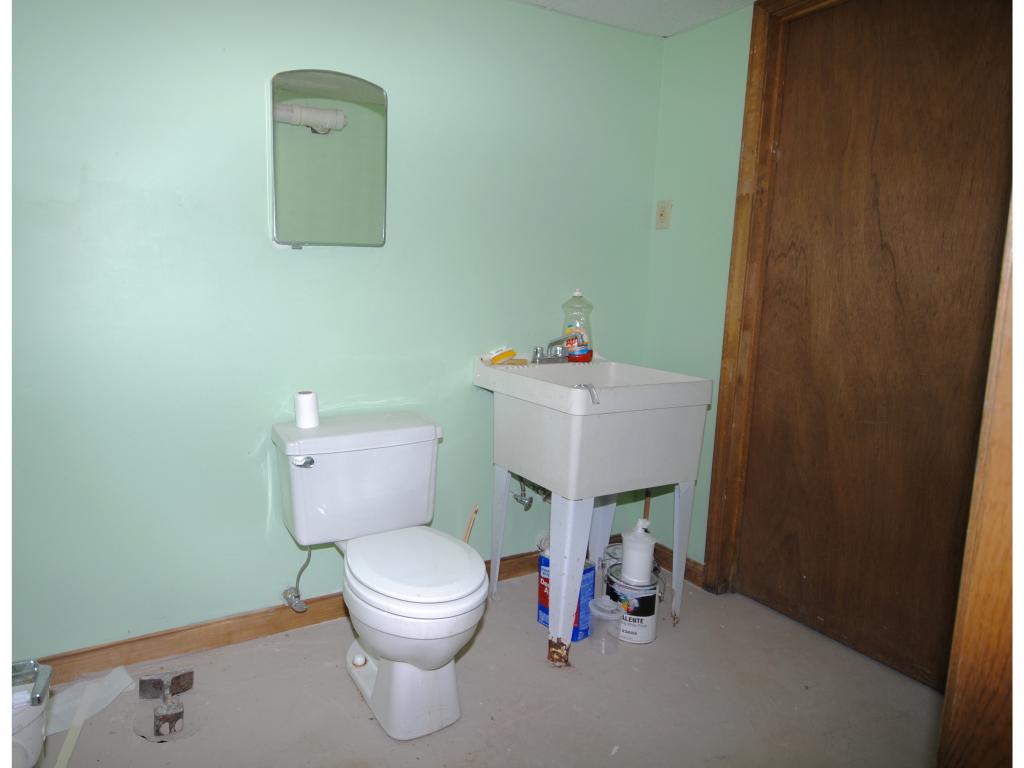 24 Lindsay Road Hooksett, NH 03106 - Photo 15 of 18