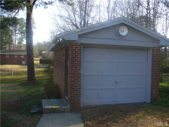 6409 Diamond Drive Raleigh, NC 27610 - Photo 7 of 9 Workshop