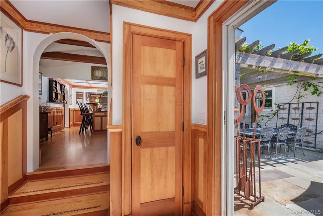 $20,000 | 6 White Lane, Hampton Bays, NY 11946