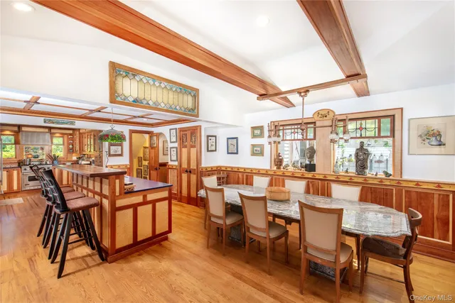 $20,000 | 6 White Lane, Hampton Bays, NY 11946