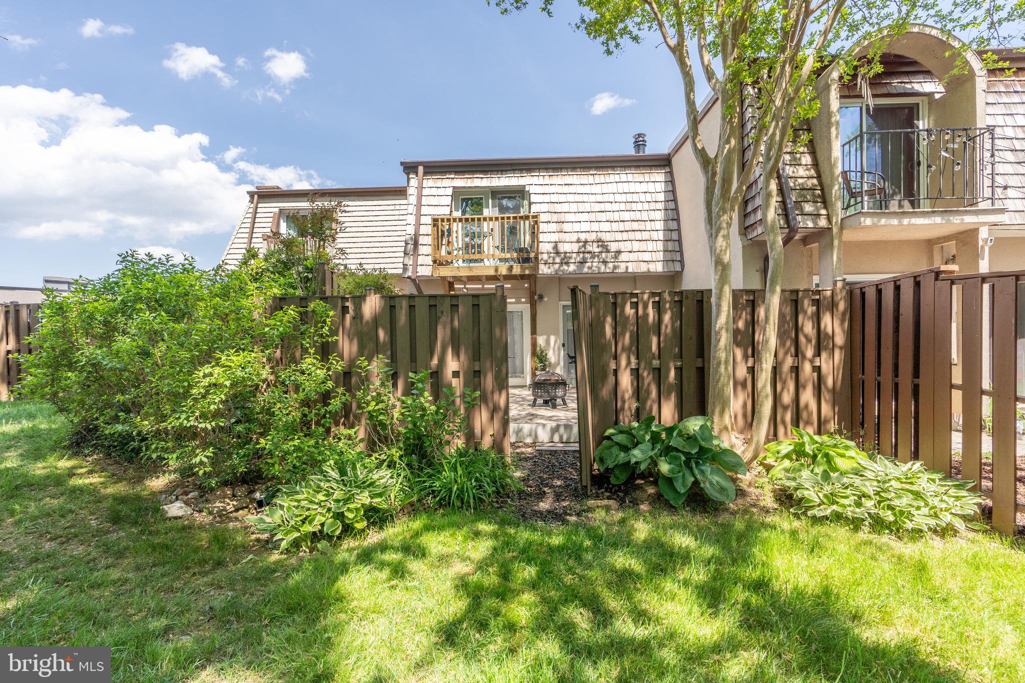 1656 Valencia Way Reston, VA 20190 - Photo 15 of 50 Gate opens up from the back yard