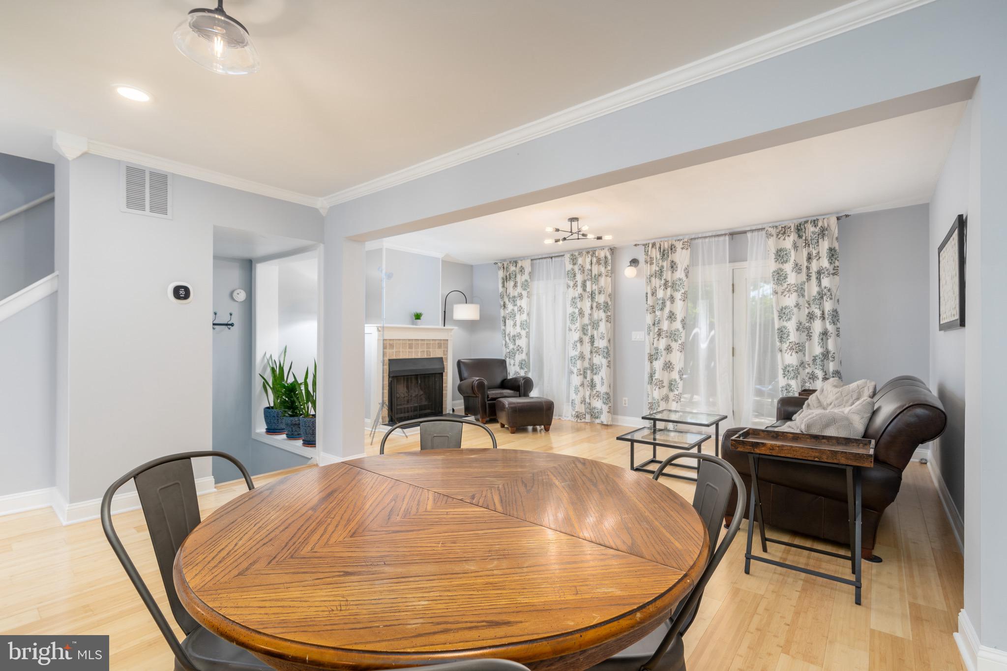 1656 Valencia Way Reston, VA 20190 - Photo 16 of 50 Convenient dining area just off the kitchen