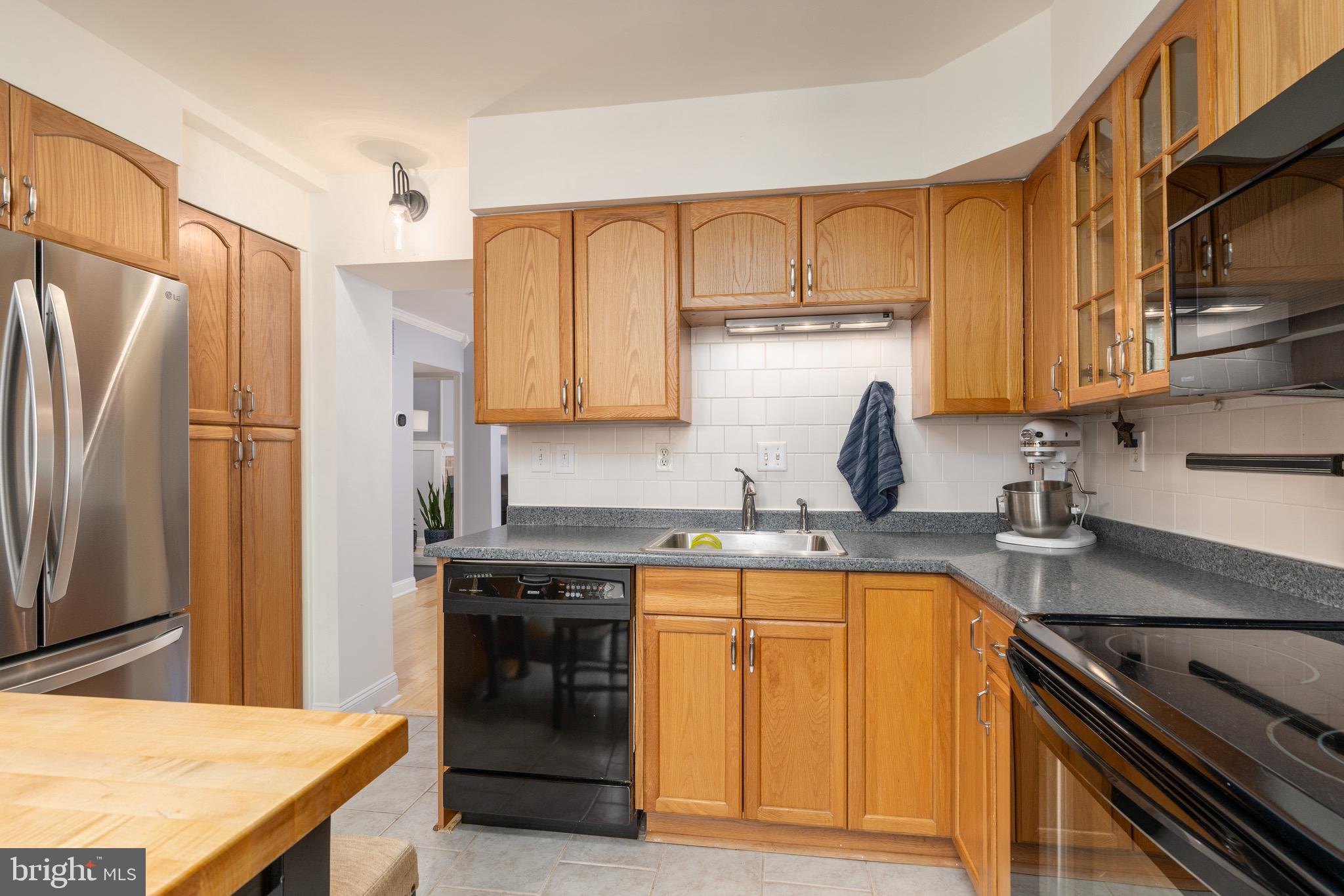 1656 Valencia Way Reston, VA 20190 - Photo 20 of 50 Plentiful of space to cook up a storm