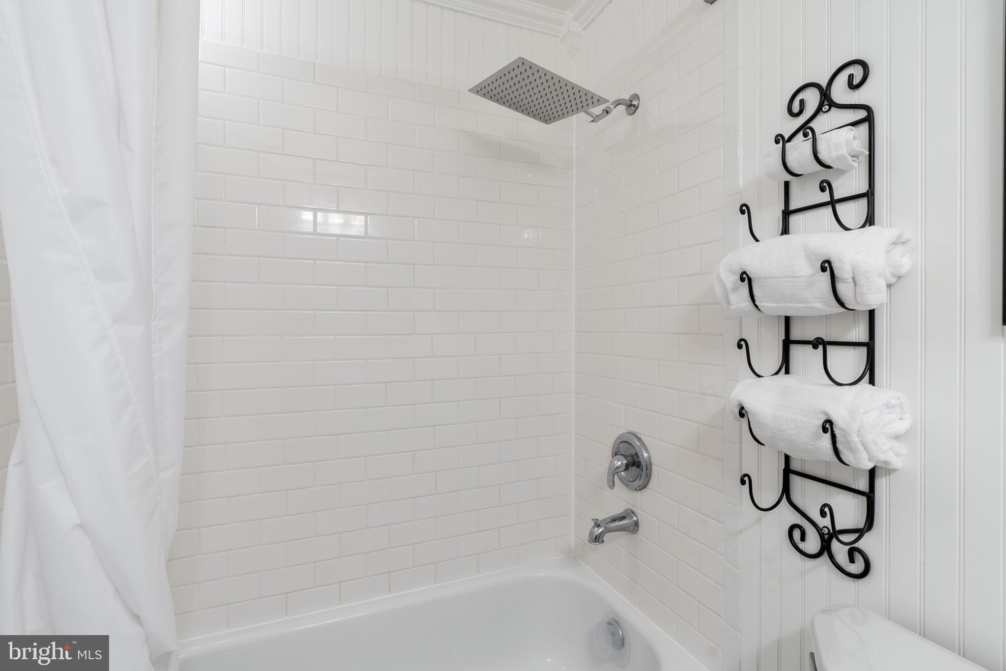 1656 Valencia Way Reston, VA 20190 - Photo 36 of 50 Additional updated full bathroom on the top level