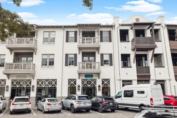 $2,065,000 | 104 North Barrett Square, Unit 2A, Rosemary Beach, FL 32461