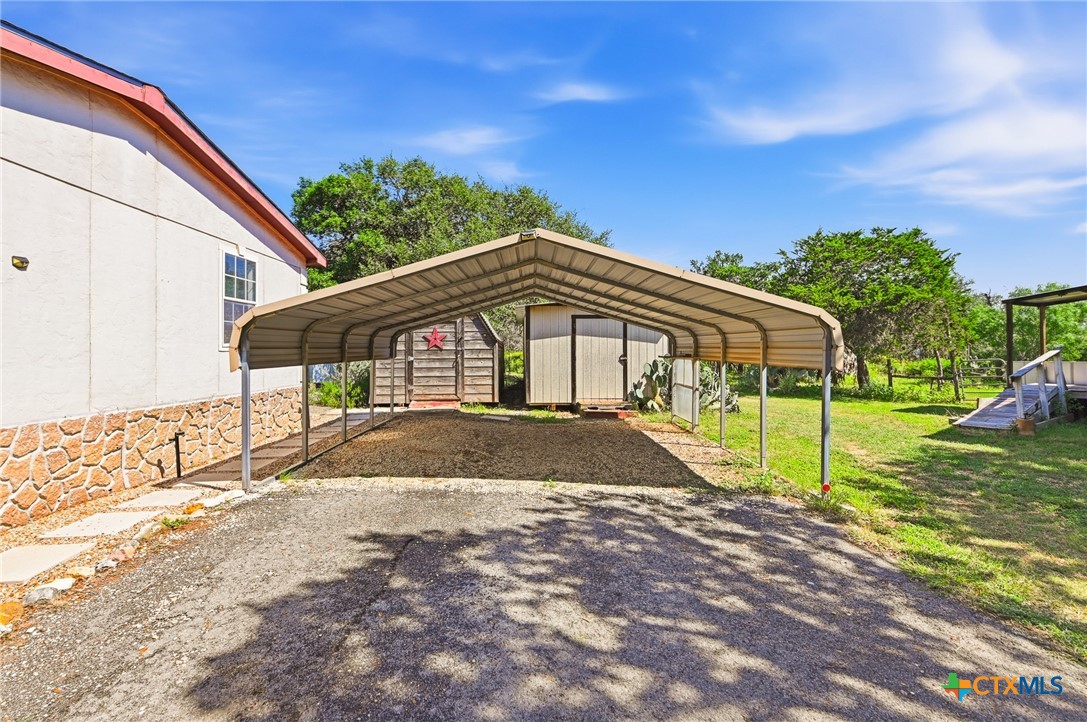 357 Dallas Street Bandera, TX 78003 - Photo 35 of 48 Gallery Image 35