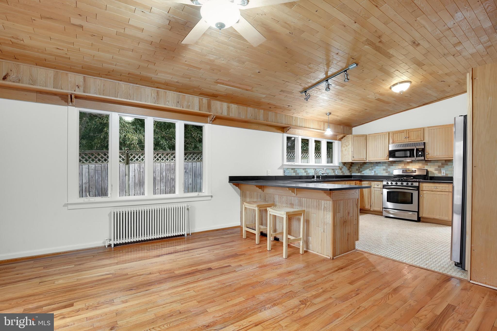 9711 Caney Place Silver Spring, MD 20910 - Photo 8 of 50 Gallery Image 8
