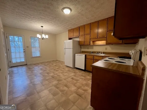 $1,325 | 280 Chase Drive, Fayetteville, GA 30214