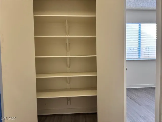 $1,795 | 6517 Chilton Court, Las Vegas, NV 89108