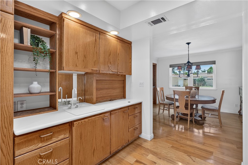 11521 Wembley Road Los Alamitos, CA 90720 - Photo 26 of 62 Gallery Image 26