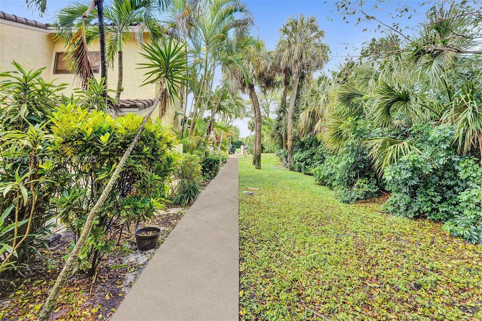 22322 Pineapple Walk Drive Boca Raton, FL 33433 - Photo 7 of 41 55A47588-9CA5-475E-BF33-A5C15529CD16