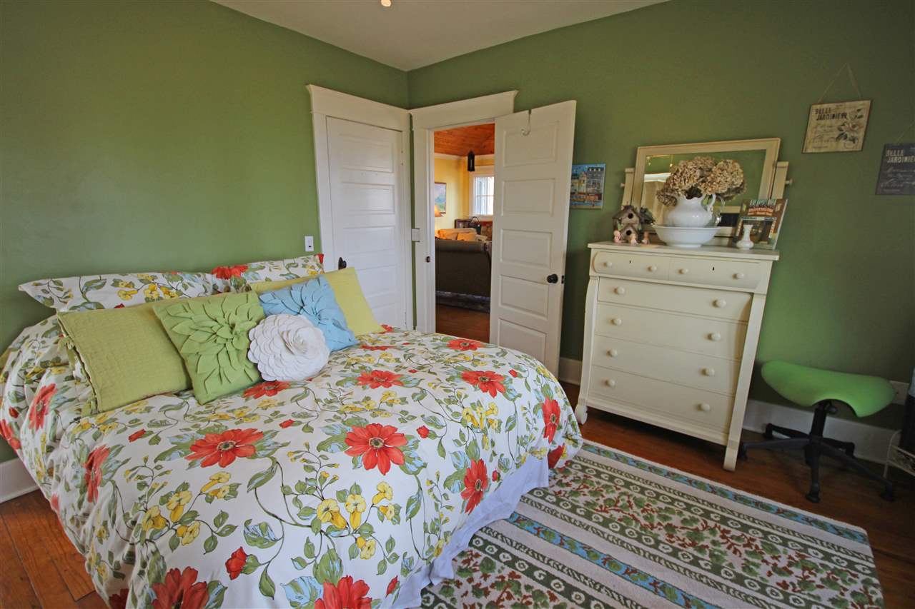 18673 Mission Road Traverse City, MI 49686 - Photo 34 of 59 1819396-33.JPG