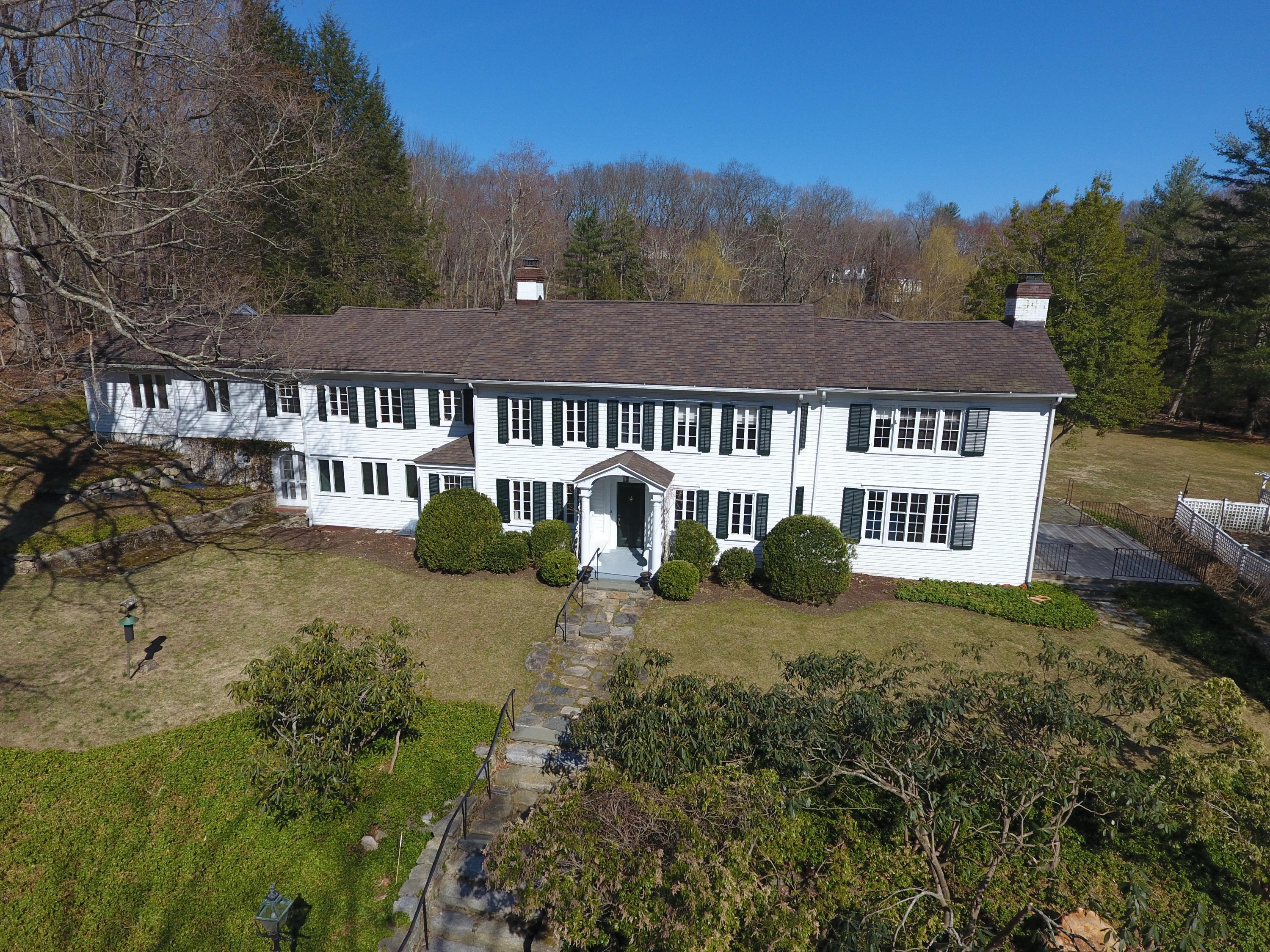 431 Greenley Road New Canaan, CT 06840 - Photo 1 of 25 170156060-1