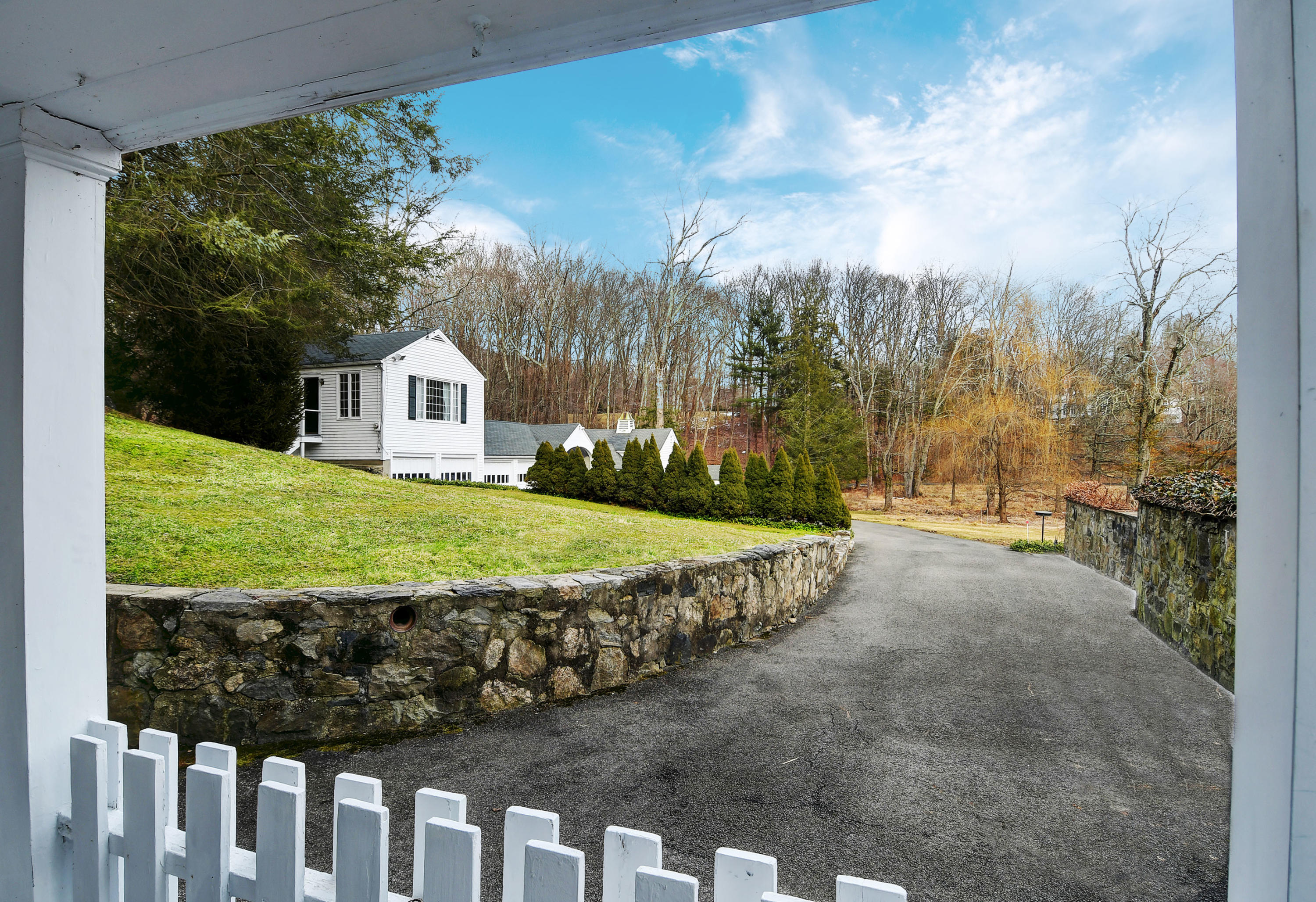 431 Greenley Road New Canaan, CT 06840 - Photo 21 of 25 Rear entrance drive