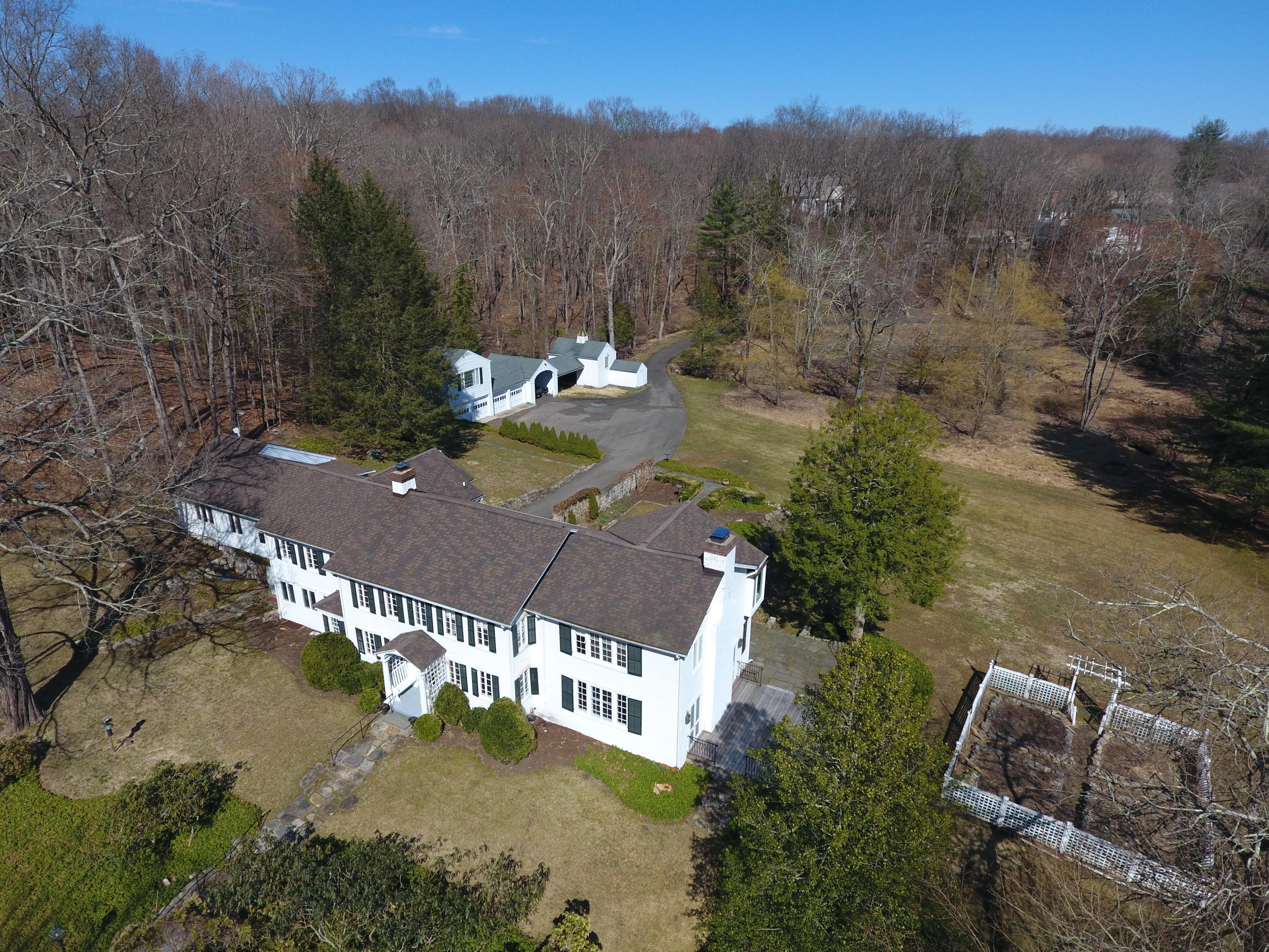 431 Greenley Road New Canaan, CT 06840 - Photo 4 of 25 170156060-4