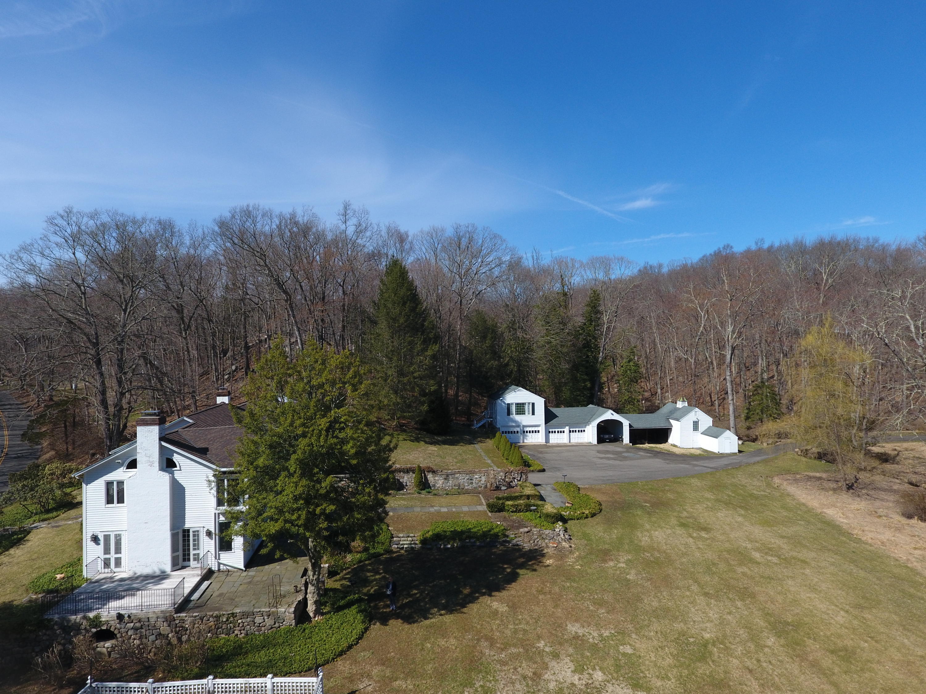 431 Greenley Road New Canaan, CT 06840 - Photo 5 of 25 170156060-5