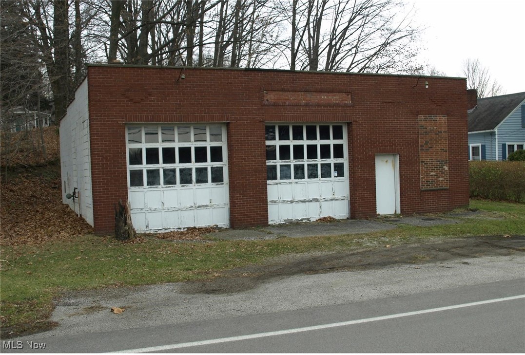 2930 South Ridge Road East Kingsville, OH 44048 - Photo 46 of 49 2 bay warehouse/garage that sits by Rt 84 roadside