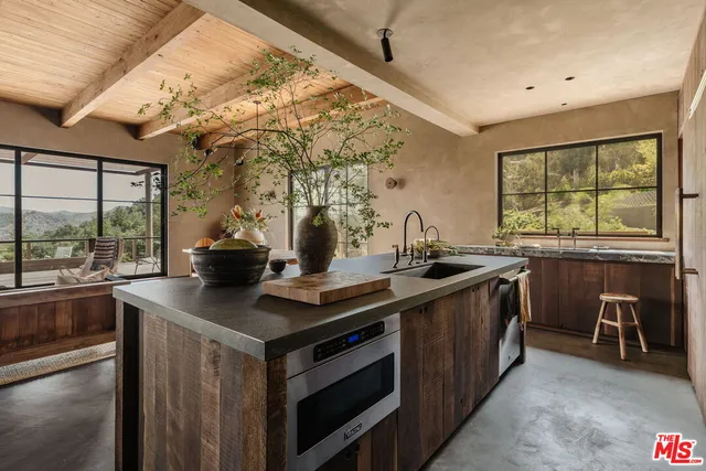 $3,995,000 | 225 Powderhorn Ranch Road, Topanga, CA 90290