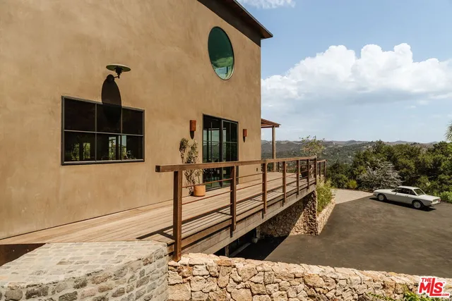 $3,995,000 | 225 Powderhorn Ranch Road, Topanga, CA 90290