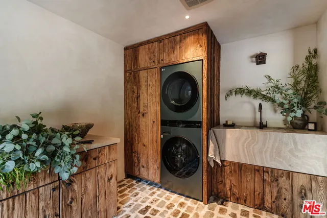 $3,995,000 | 225 Powderhorn Ranch Road, Topanga, CA 90290