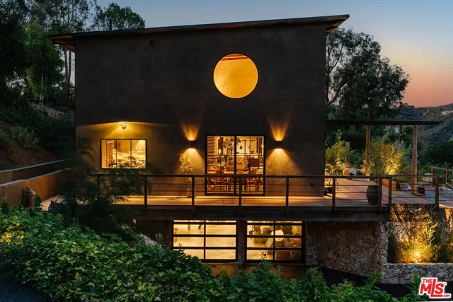 $3,995,000 | 225 Powderhorn Ranch Road, Topanga, CA 90290