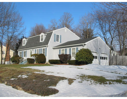 14 Bunker Hill Road Shrewsbury, MA 01545 - Photo 2 of 12 Gallery Image 2