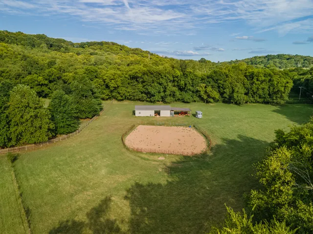 $810,000 | 4862 Toll Dugger Road, Culleoka, TN 38451