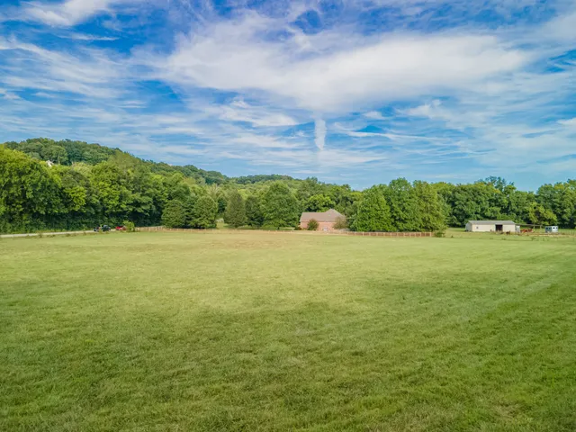 $810,000 | 4862 Toll Dugger Road, Culleoka, TN 38451