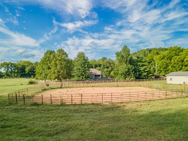 $810,000 | 4862 Toll Dugger Road, Culleoka, TN 38451