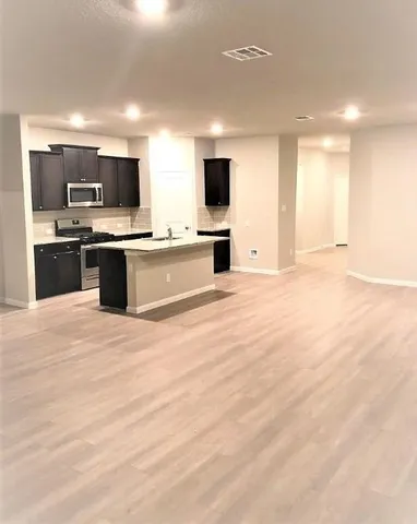 $1,800 | 3012 Shore Lark, New Braunfels, TX 78130