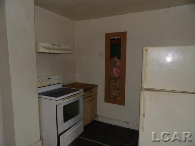 928 East Temperance Road Temperance, MI 48182 - Photo 7 of 19 50098845-6.JPG