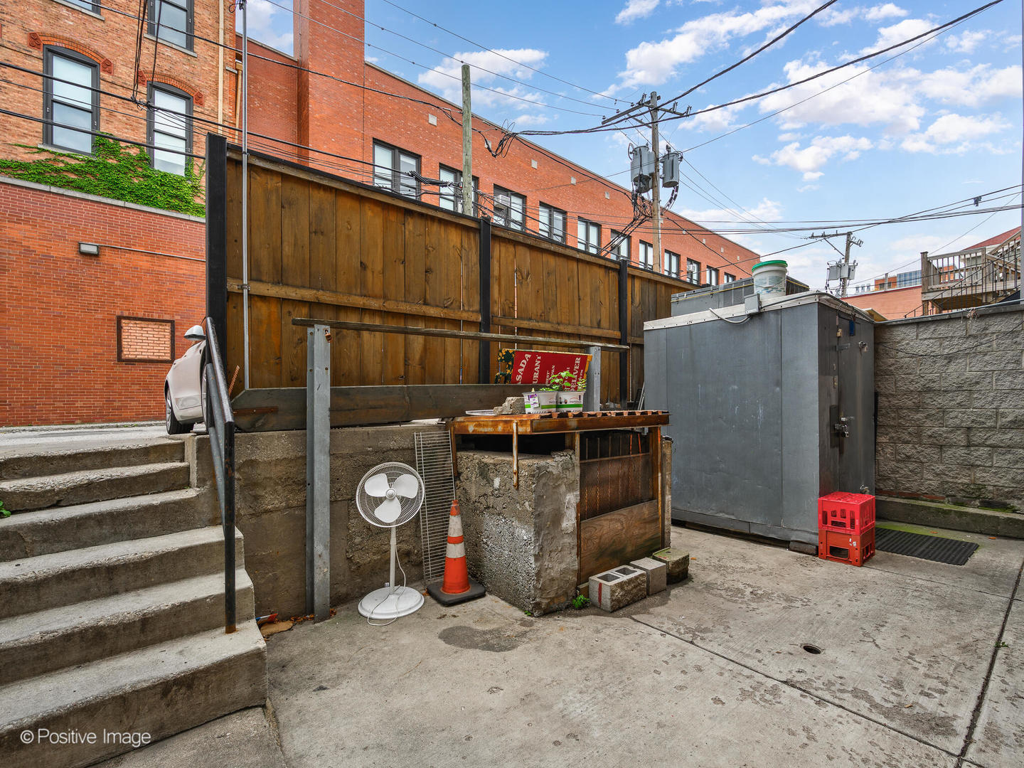 1517 West Taylor Street Chicago, IL 60607 - Photo 26 of 27 a view of an outdoor space