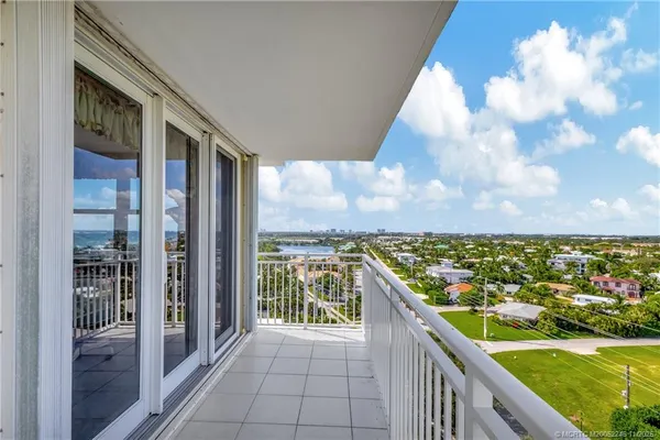 $9,000 | 500 Ocean Drive, Unit W11, North Palm Beach, FL 33408