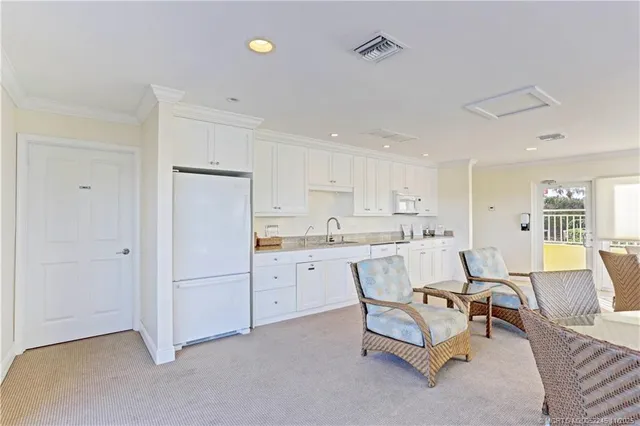 $9,000 | 500 Ocean Drive, Unit W11, North Palm Beach, FL 33408