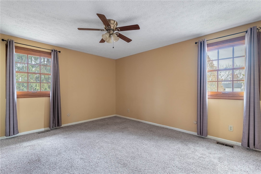 2447 Hemphill Road Kettering, OH 45440 - Photo 24 of 37 Gallery Image 24
